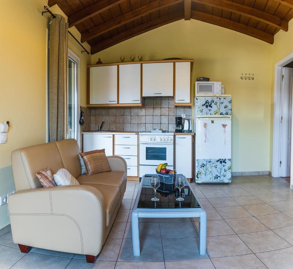Julia΄S Apartment Alepou ภายนอก รูปภาพ