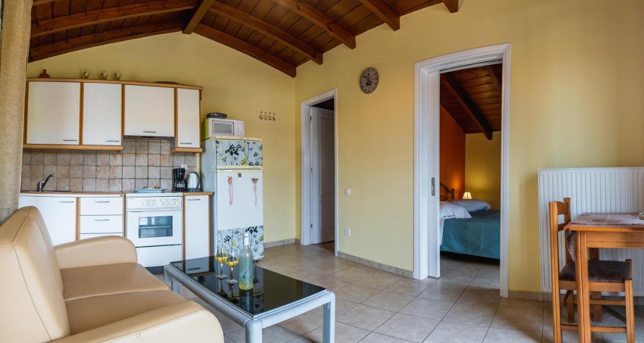 Julia΄S Apartment Alepou ภายนอก รูปภาพ